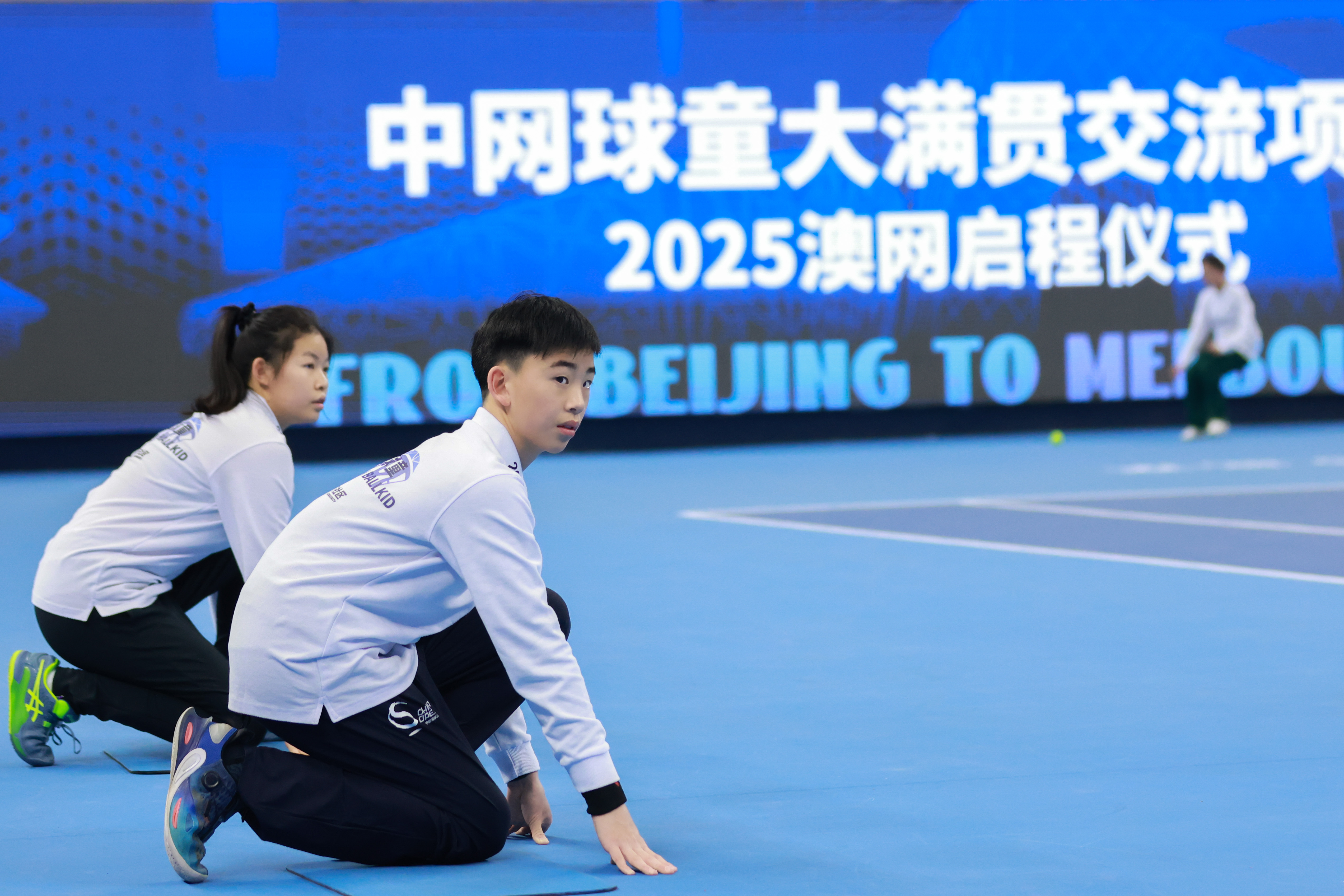 网球赛事中国家队战胜对手成功落败