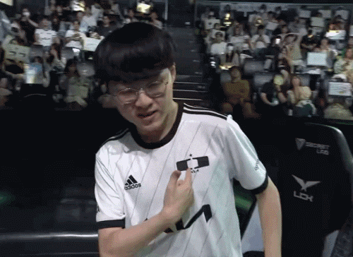 PSG横扫FLY，Deft团战一打五入围赛3:1（广州）