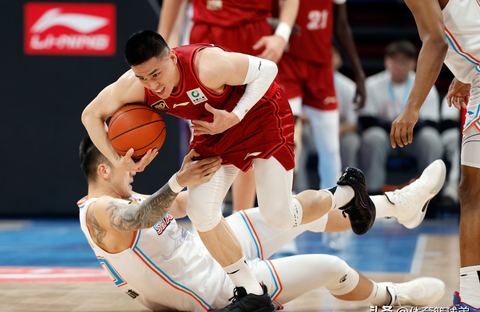 火箭鏖战吉林队，利拉德状态火热